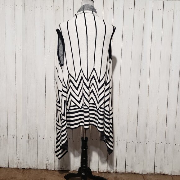 Merona XL Cardigan Sweater Vest Cream Black Striped Draped Women's Sleeveless - Picture 4 of 5
